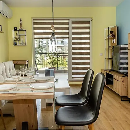 Elysia Luxury - Sea Escape & Parking Apartment Saints Constantine and Helena