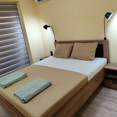 Elysia Luxury - Sea Escape & Parking Apartment