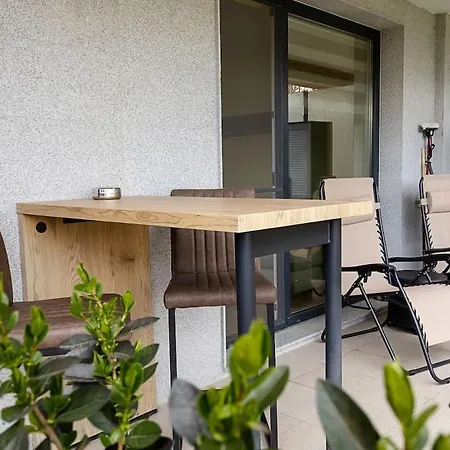 Elysia Luxury - Sea Escape & Parking Apartment
